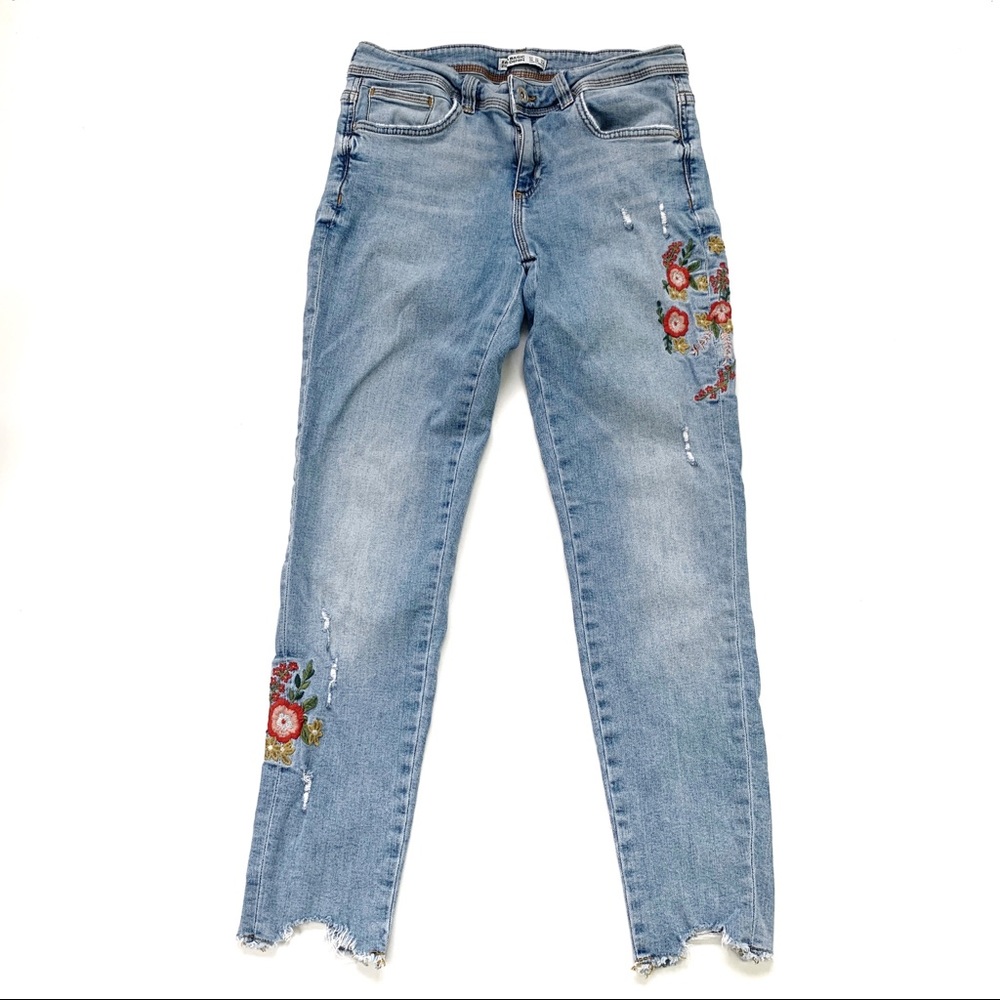 Zara Denim Floral Embroidered Raw Hem Skinny Jeans